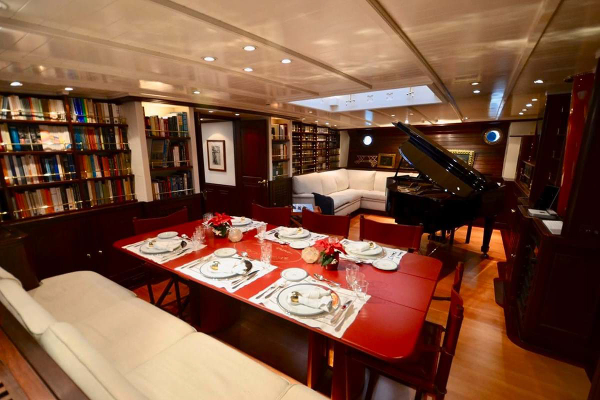 Interior - 3/28