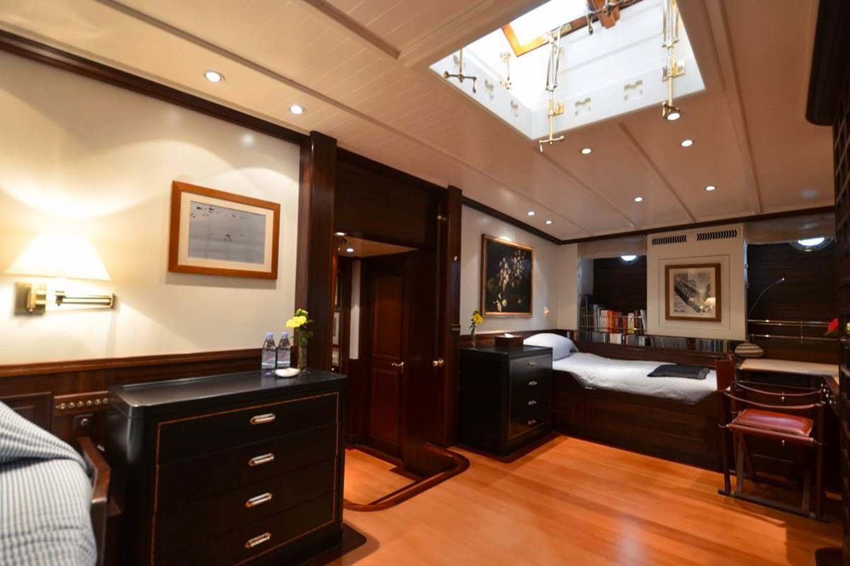 Interior - 16/28