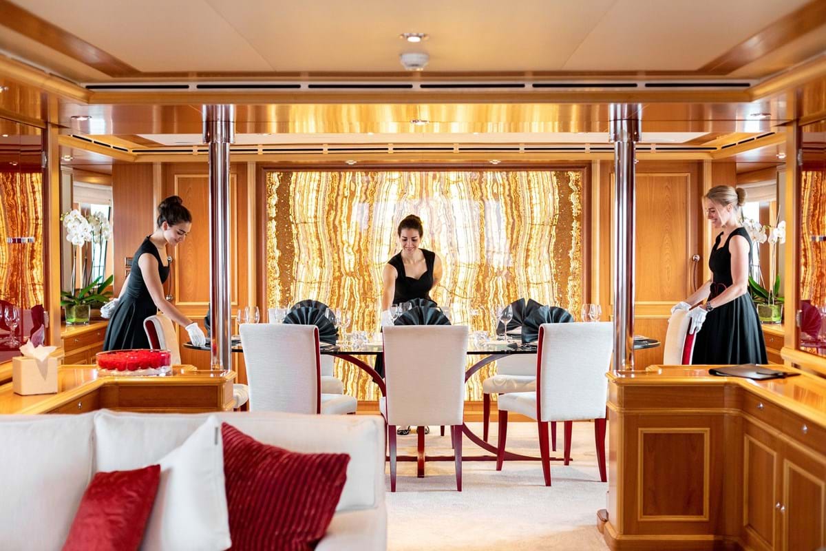 Interior - 2/14