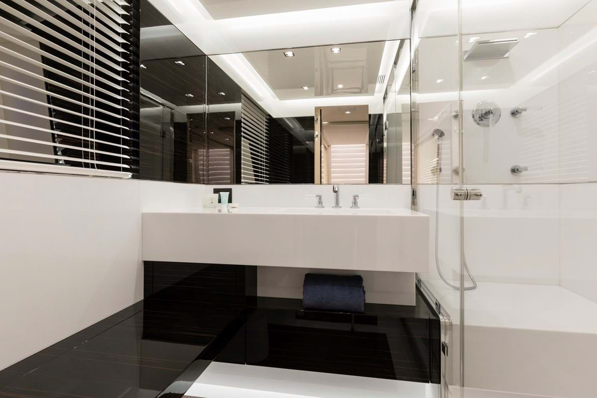 Interior - 12/14