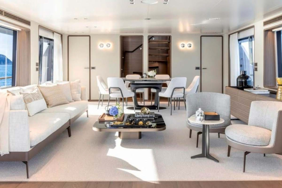 Interior - 1/14