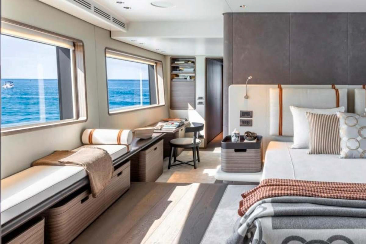 Interior - 3/14
