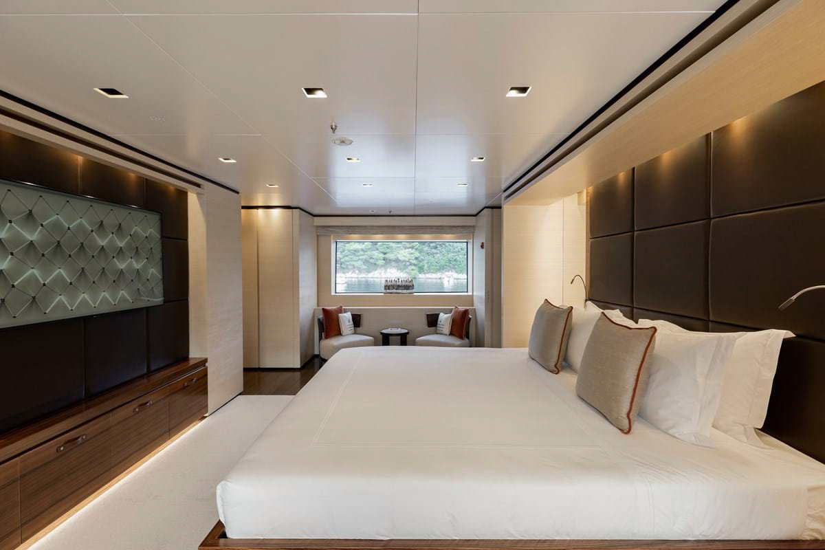 Interior - 4/14