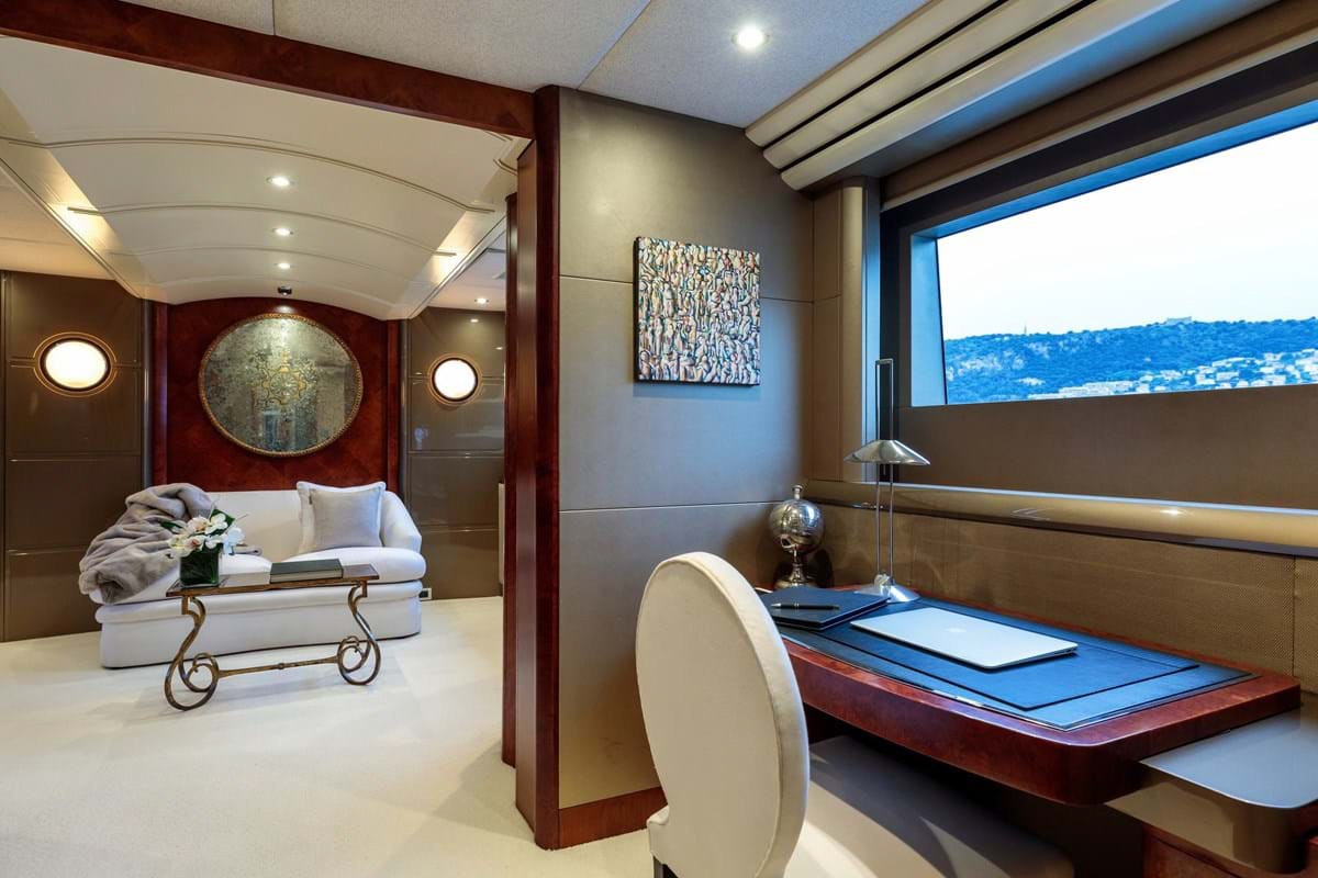 Interior - 15/27