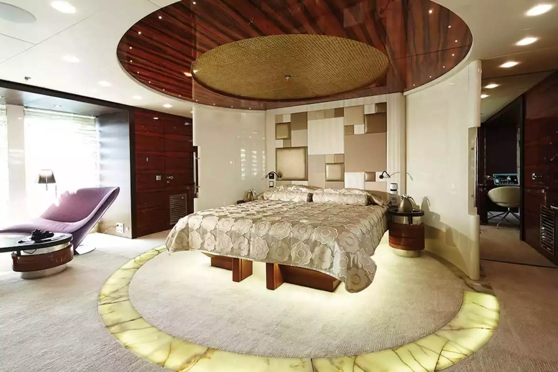 Interior - 11/21