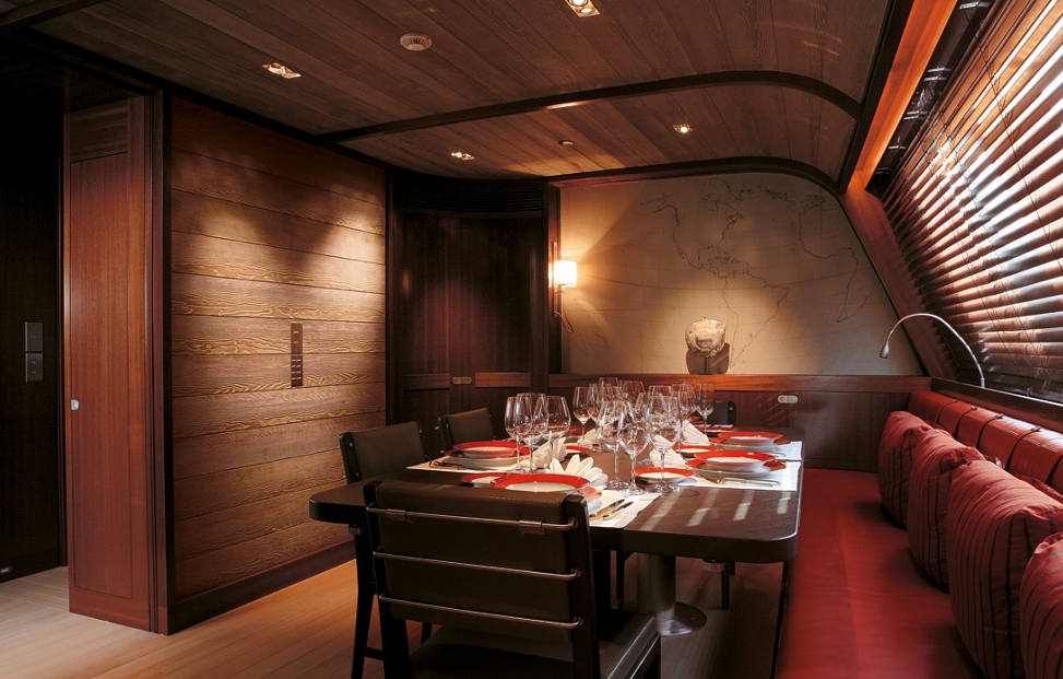 Interior - 4/16
