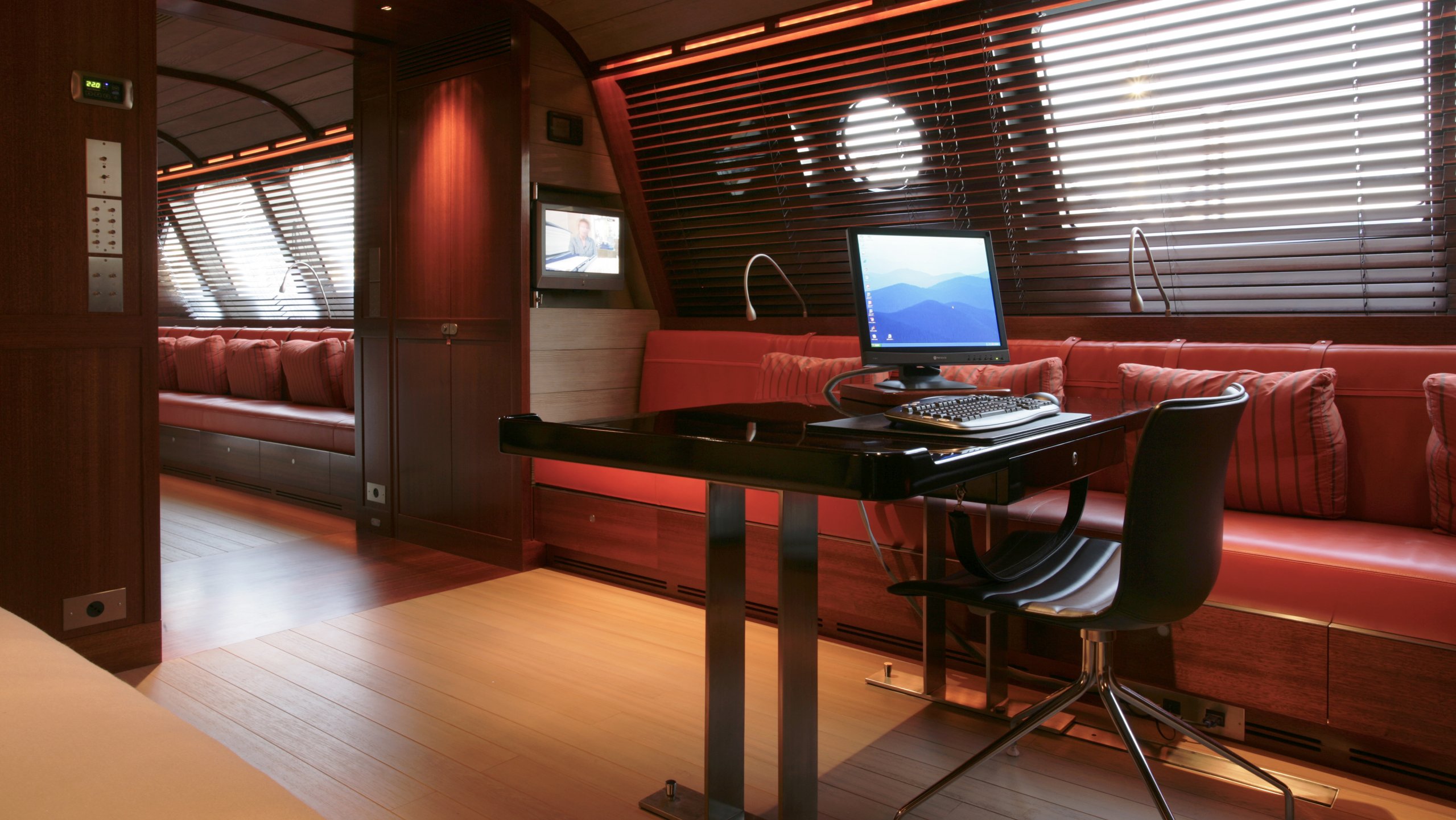 Interior - 12/16
