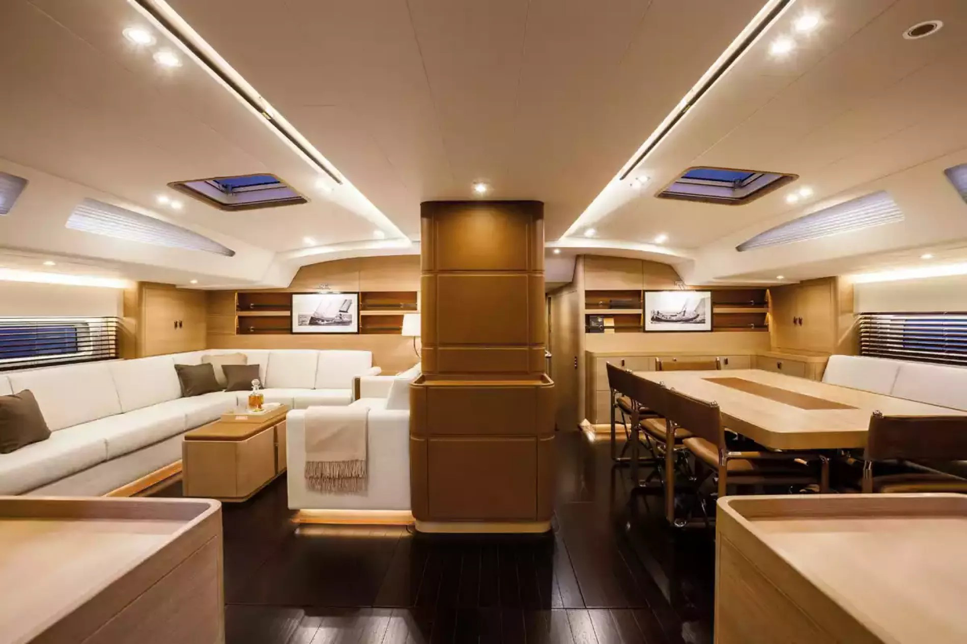Interior - 2/14