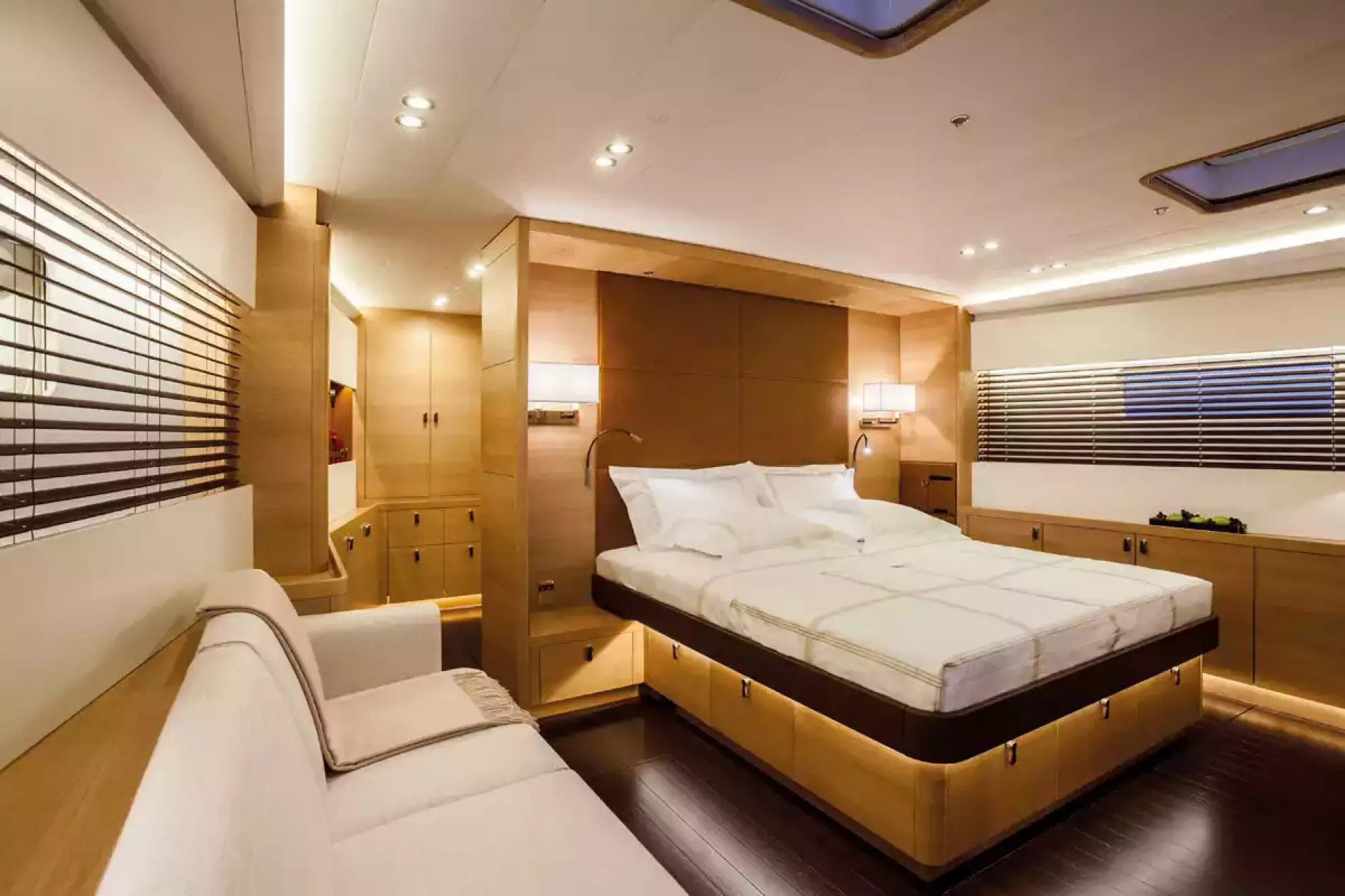 Interior - 6/14
