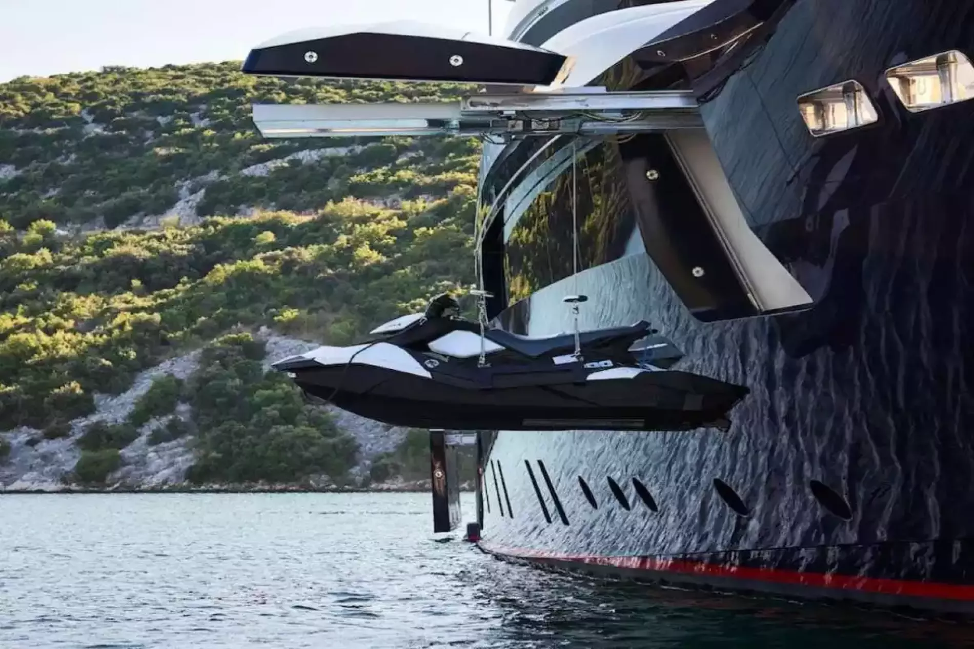 Exterior - 40/41