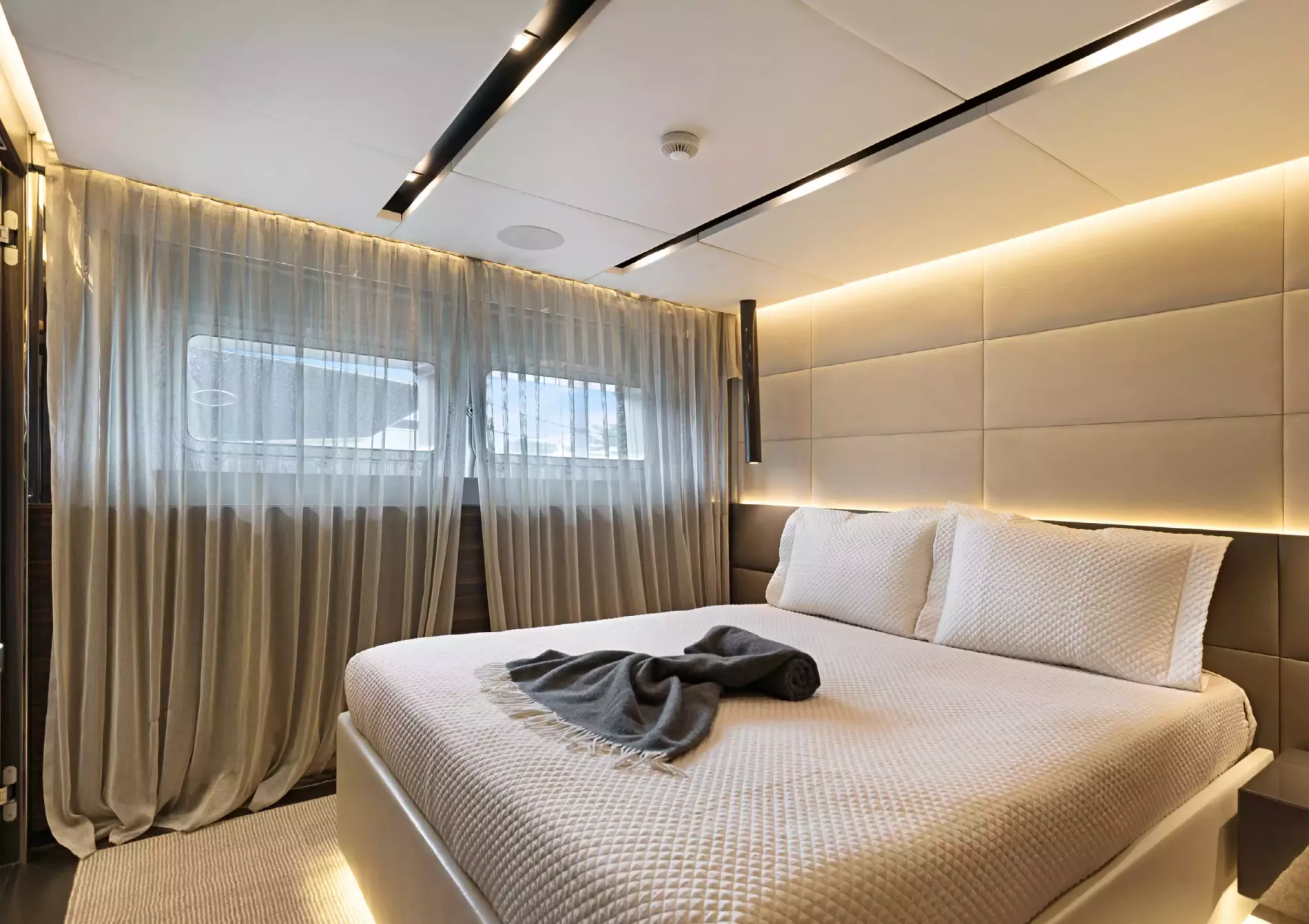 Interior - 12/20