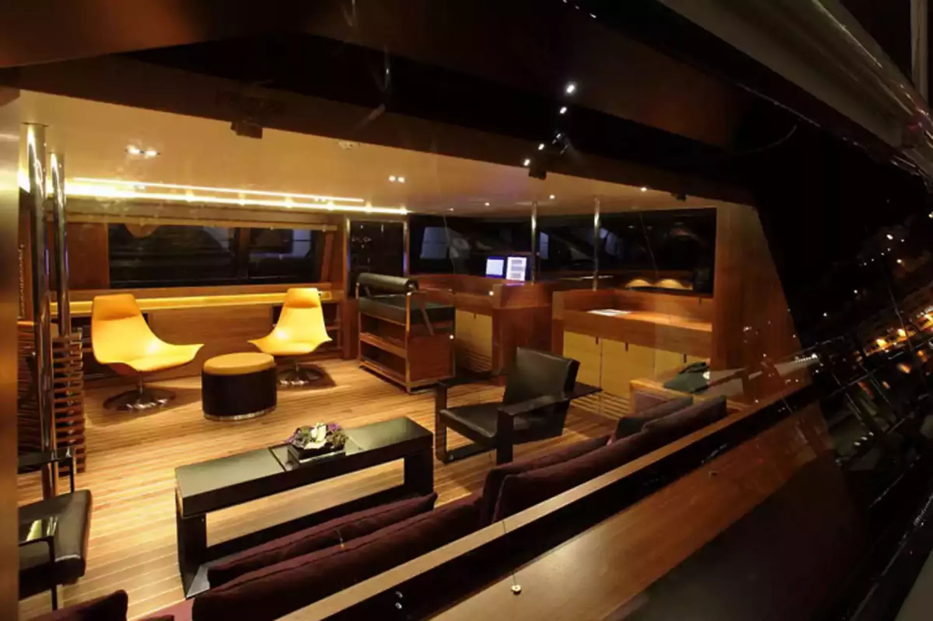 Interior - 0/19