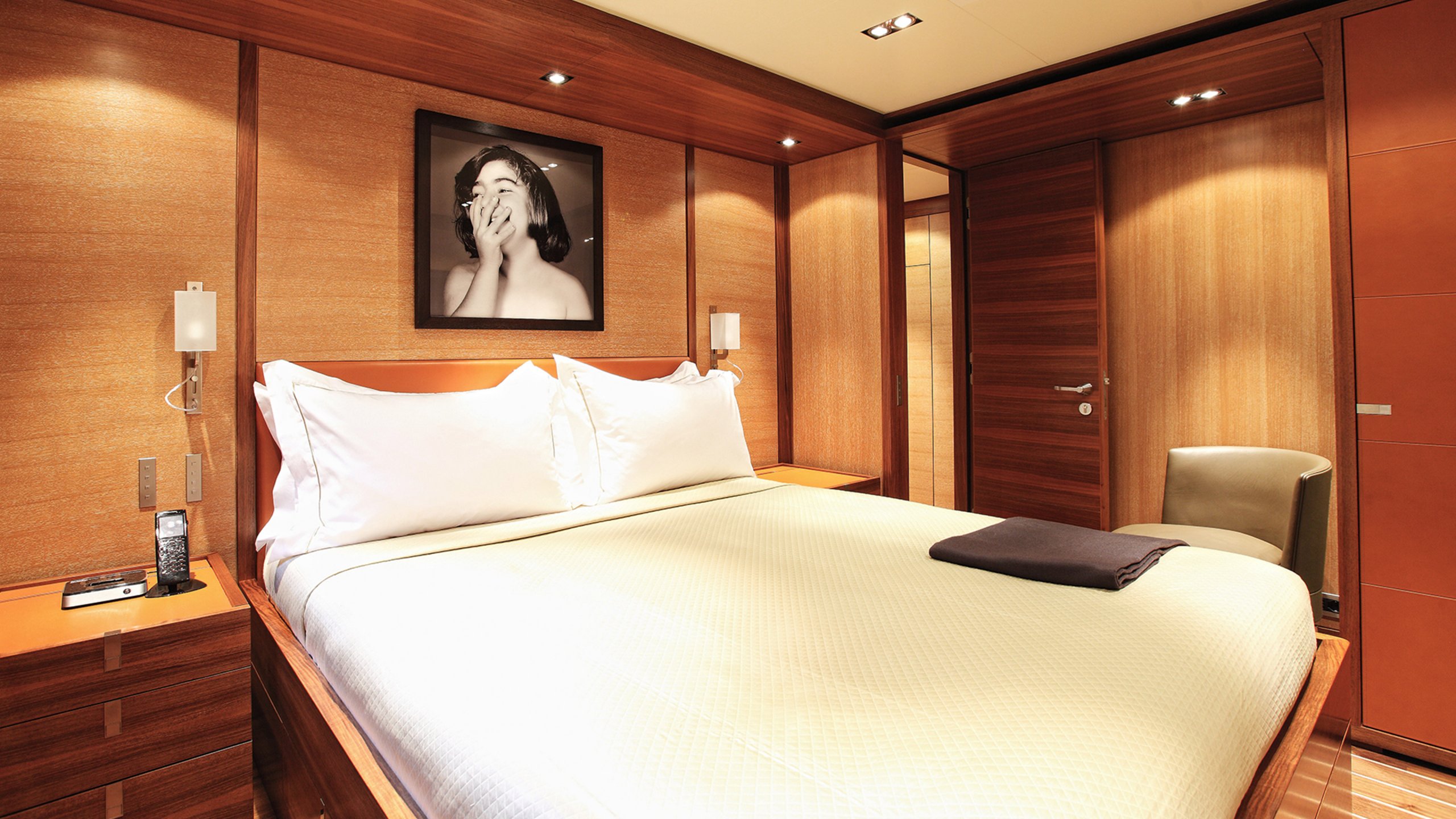 Interior - 14/19