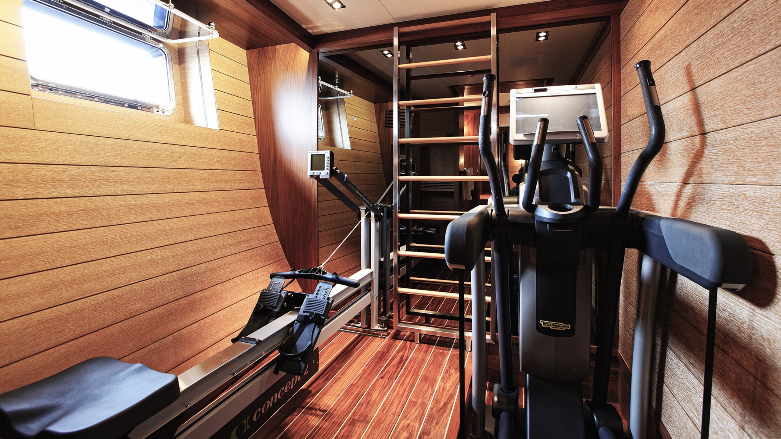 Interior - 16/19
