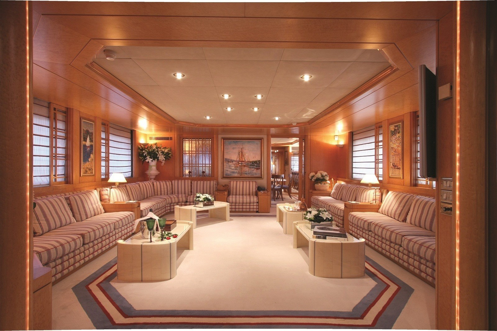 Interior - 2/21