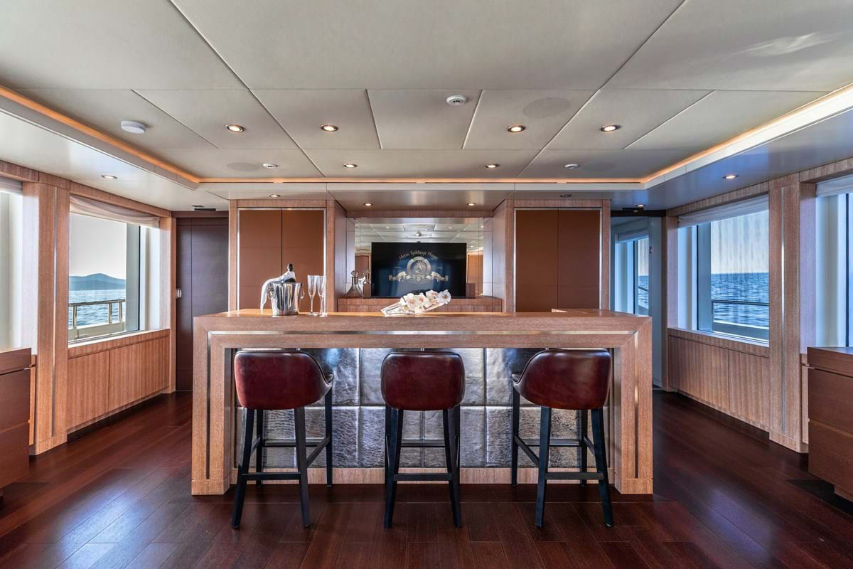 Interior - 2/28