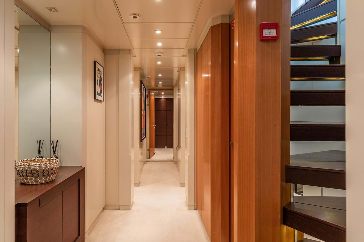 Interior - 12/28
