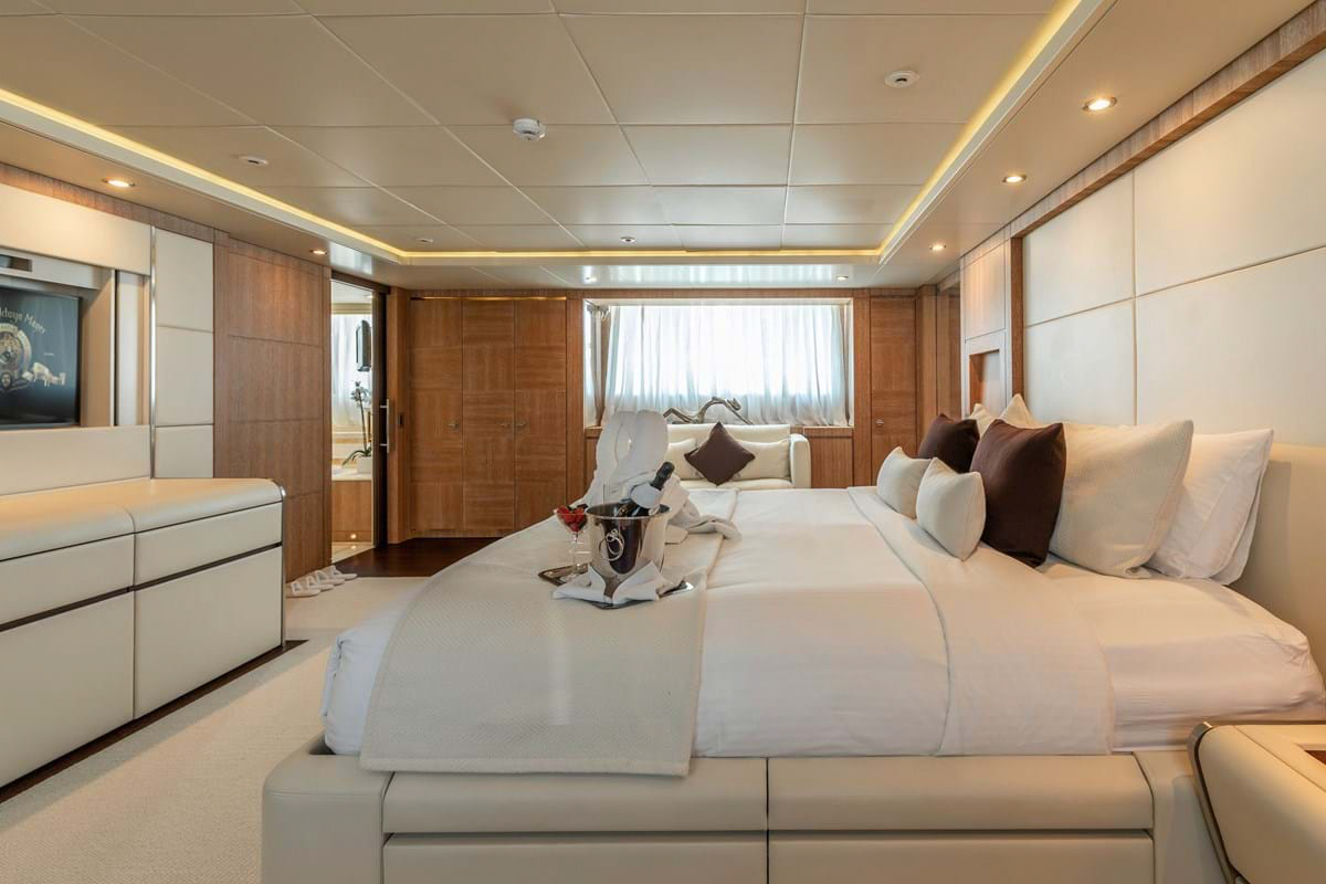 Interior - 14/28