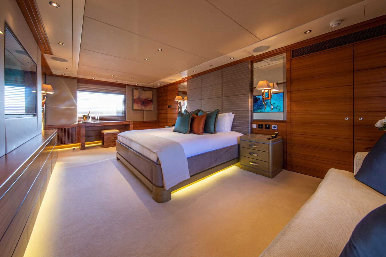 Interior - 14/24