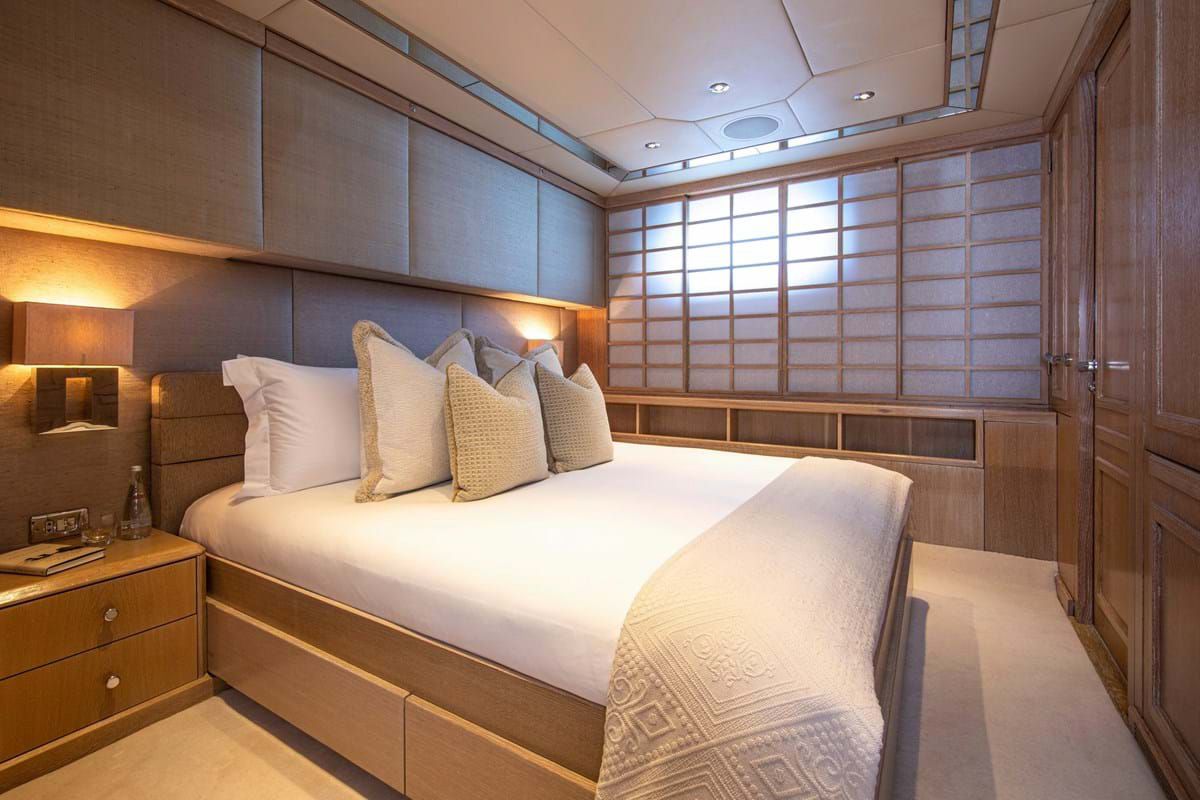 Interior - 16/24