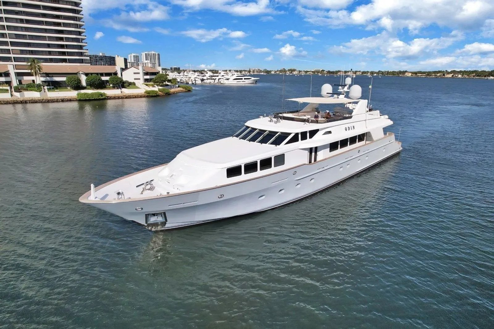 Exterior - 0/17