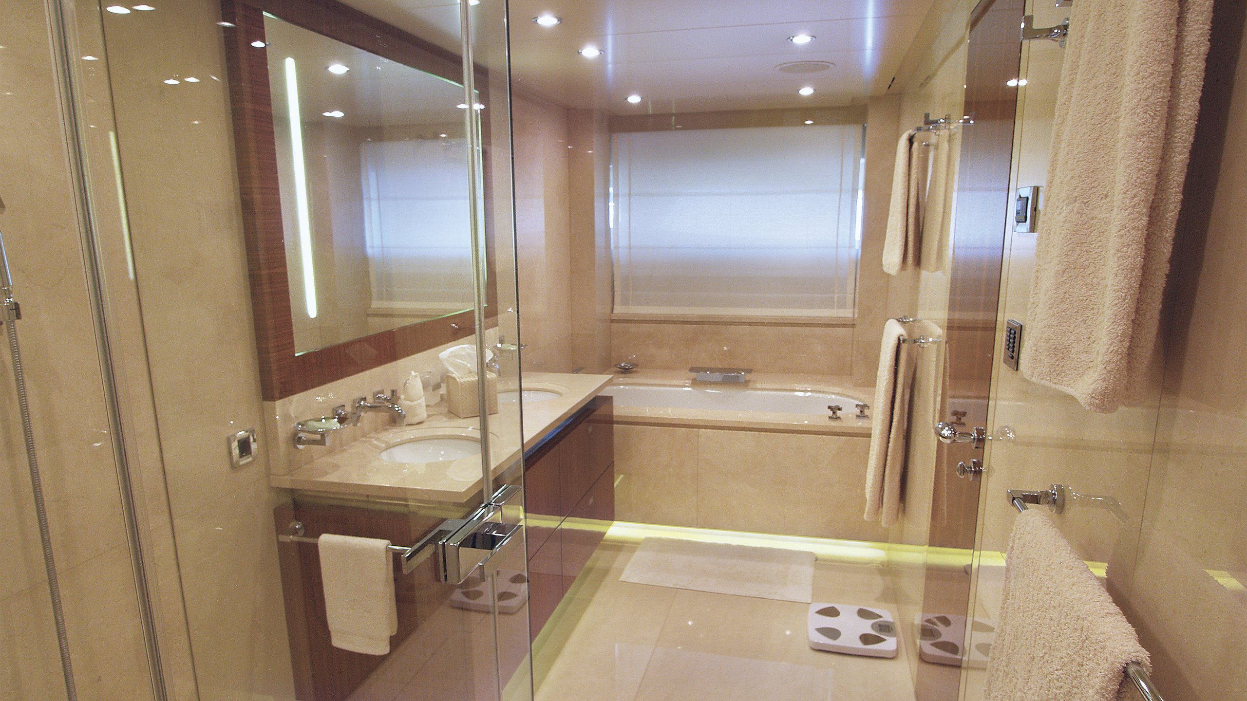 Interior - 11/13