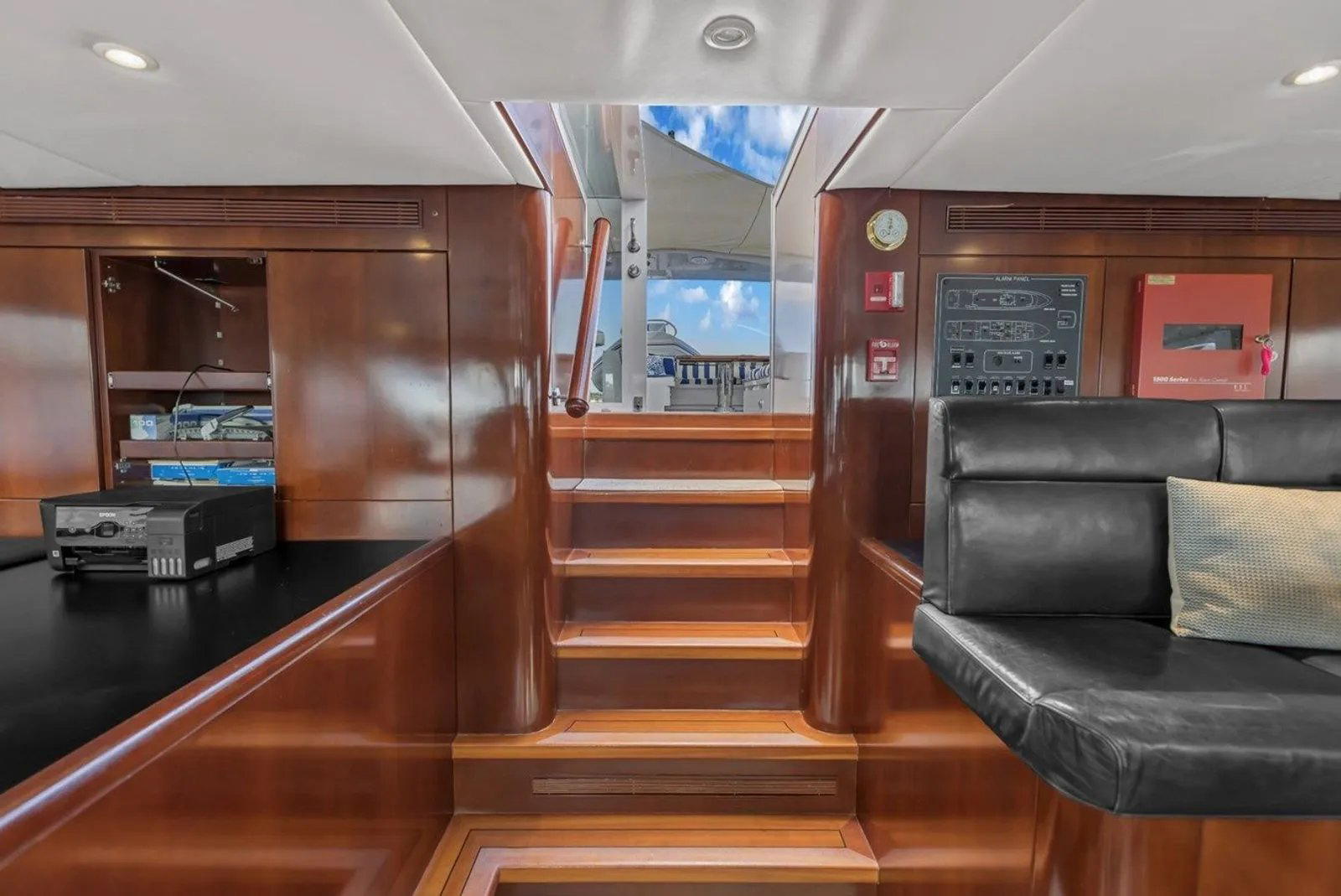 Interior - 12/27