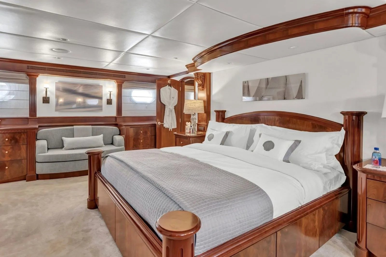 Interior - 15/27