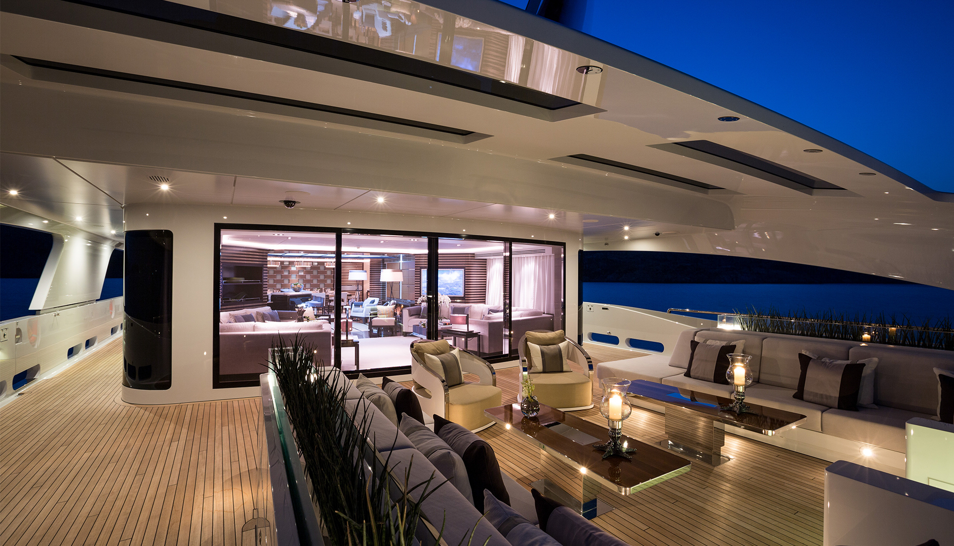Exterior - 7/8