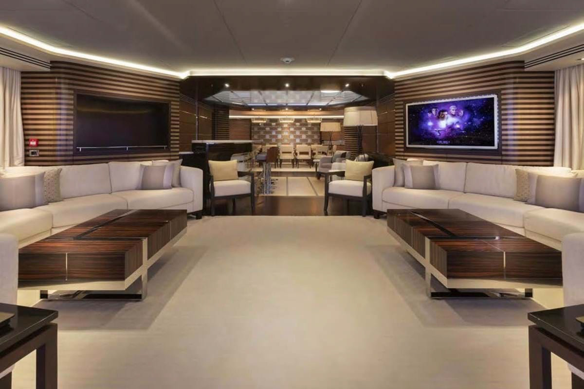 Interior - 0/14