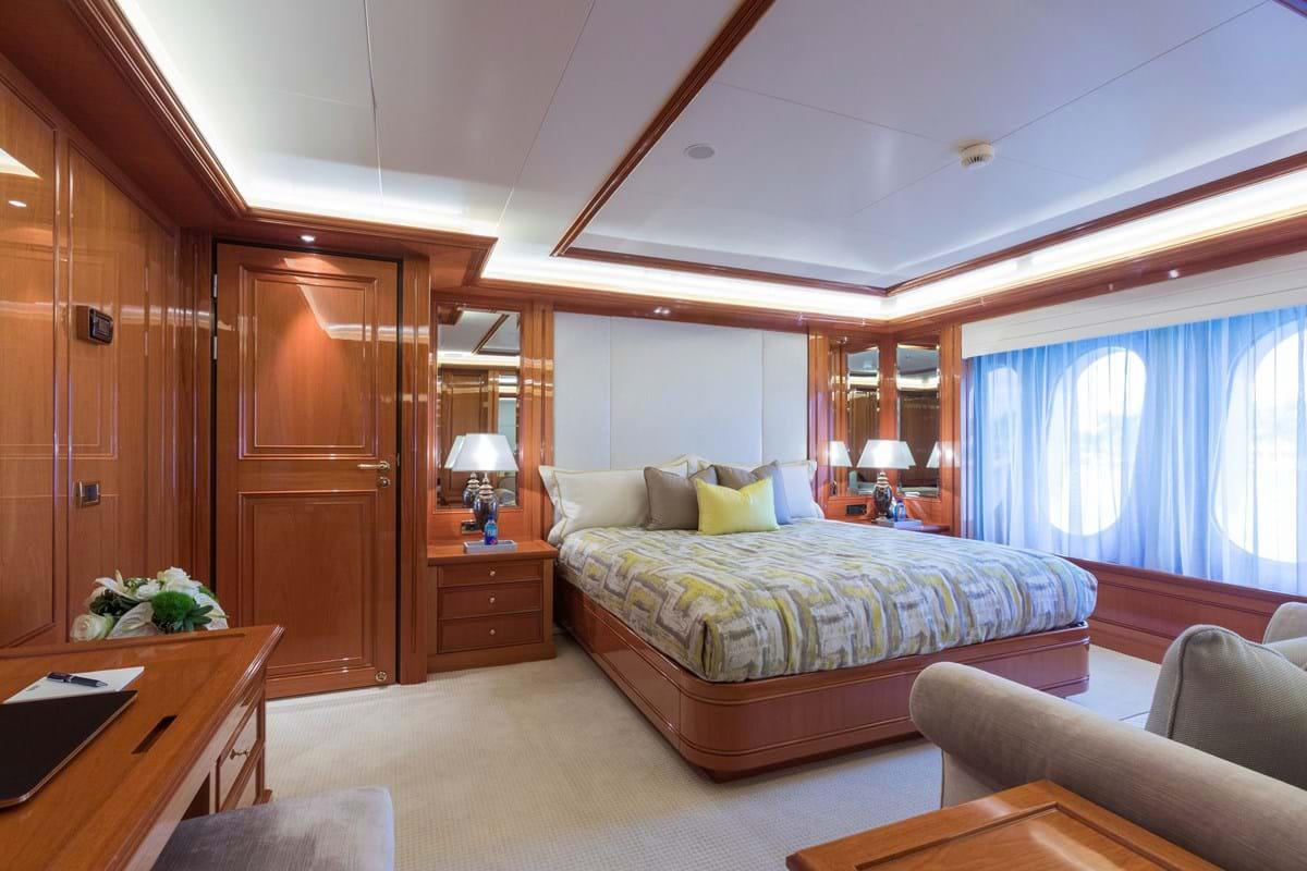 Interior - 38/57