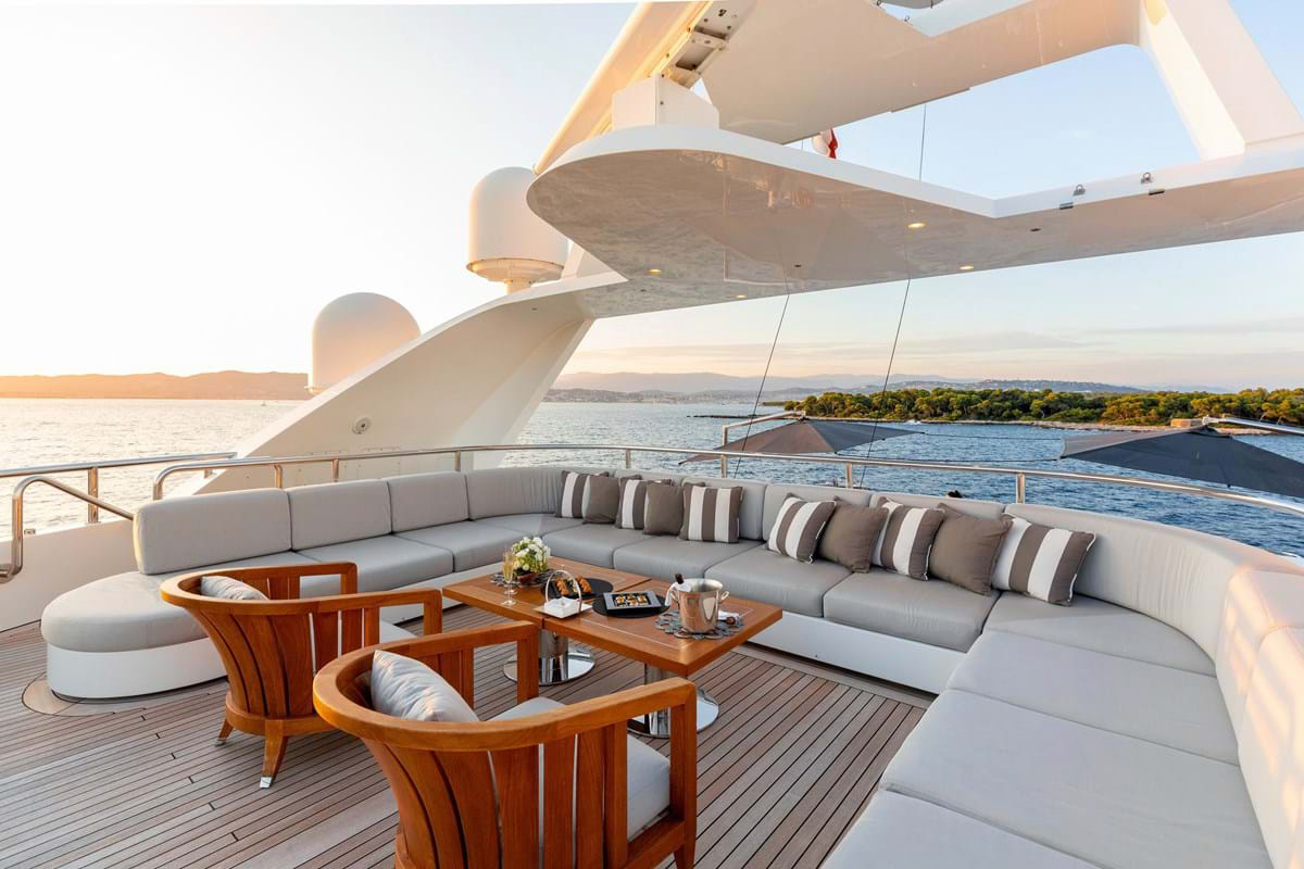Exterior - 6/10