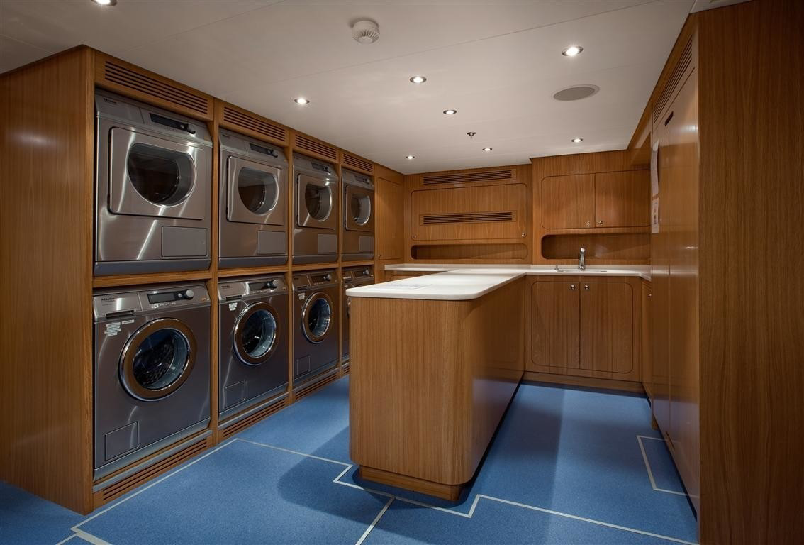Interior - 54/57