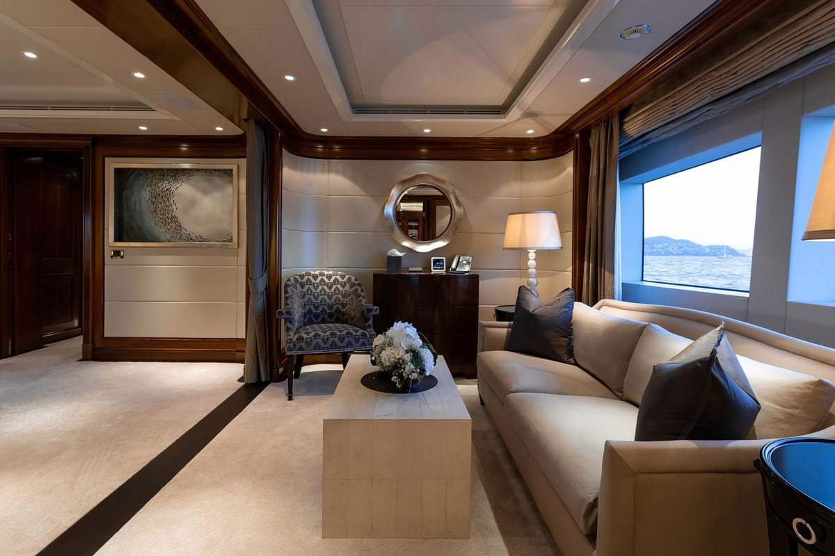 Interior - 4/18