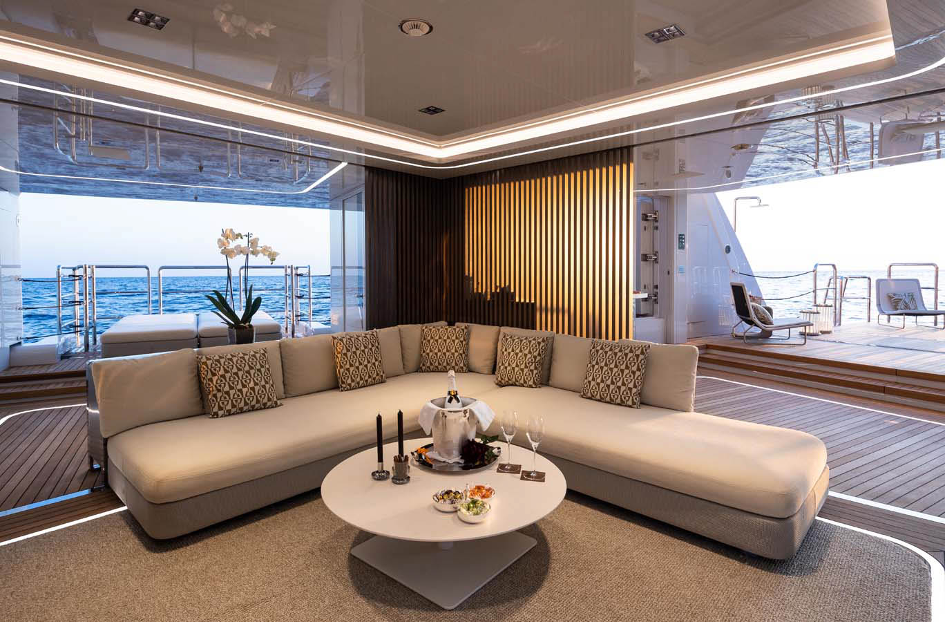 Interior - 2/53