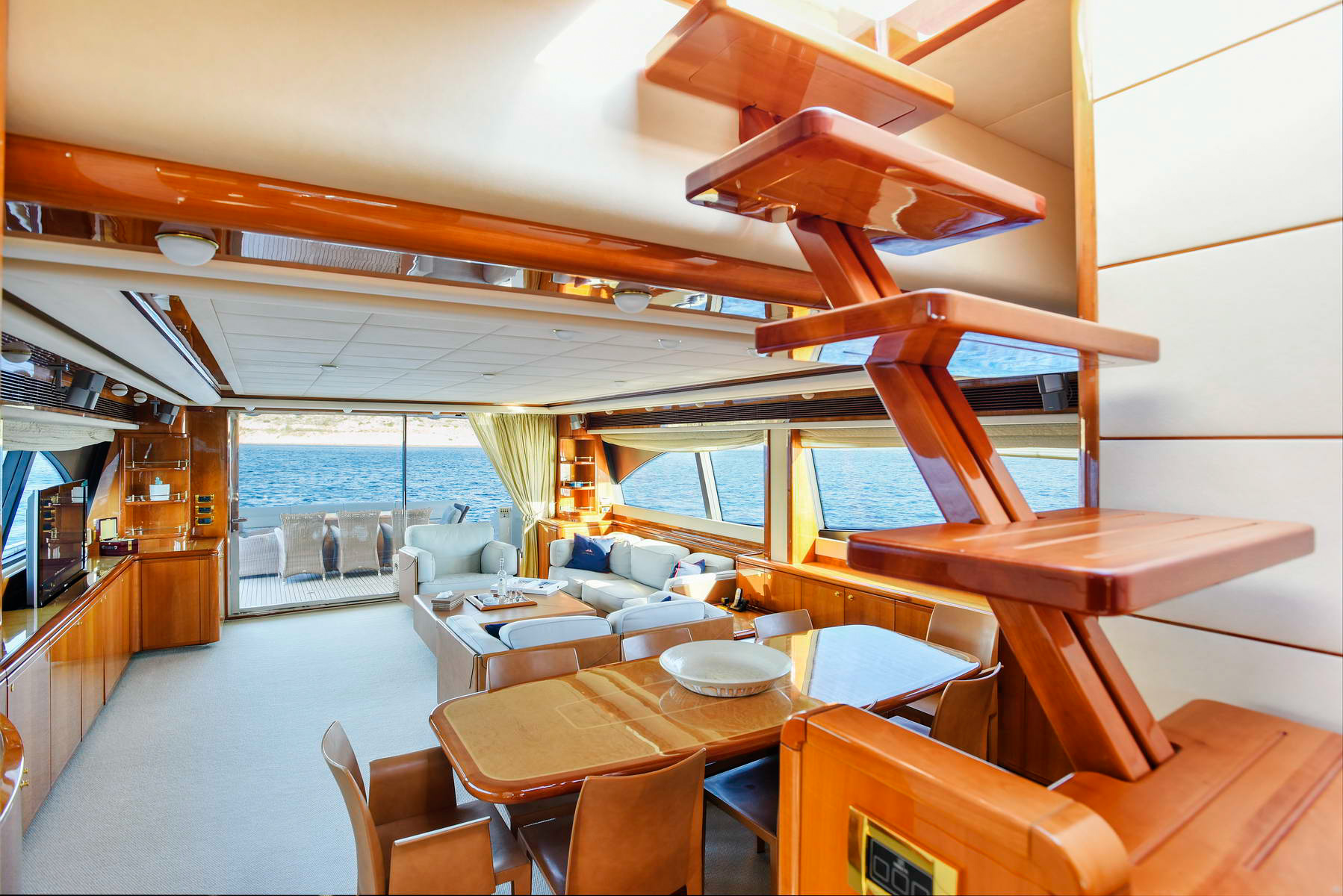 Interior - 2/13