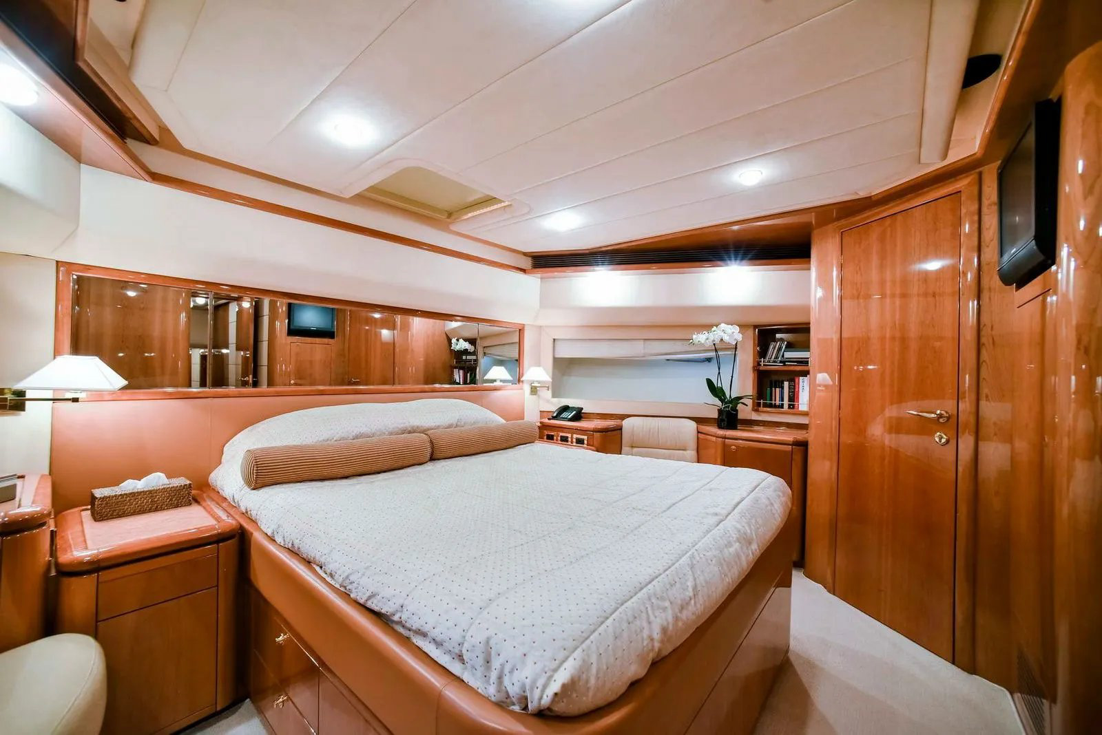Interior - 5/13