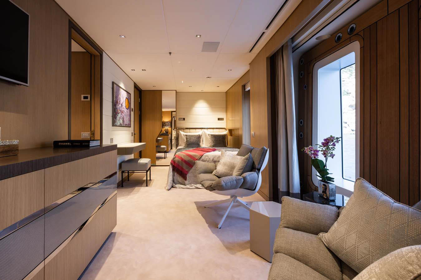 Interior - 39/53