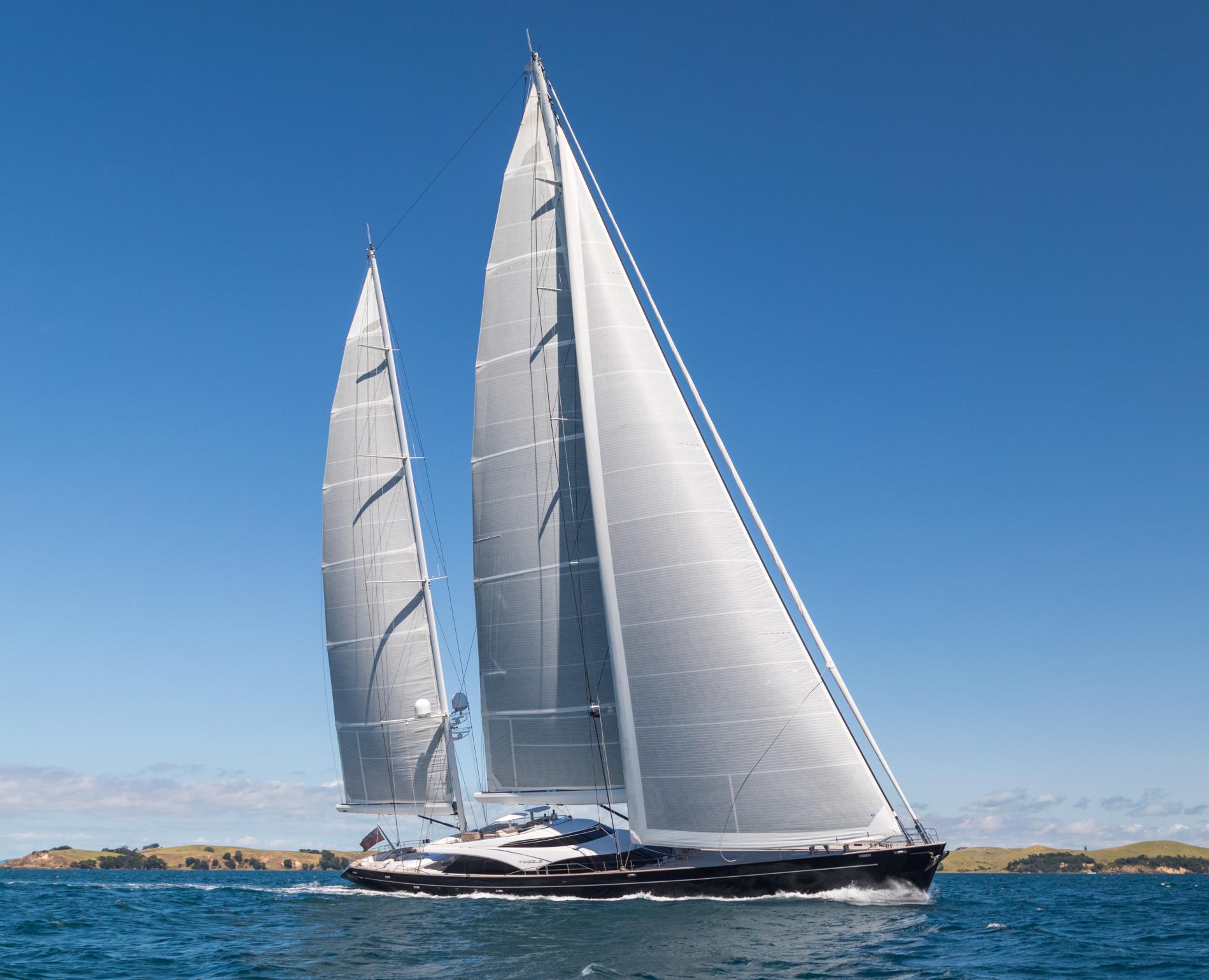 Exterior - 3/39
