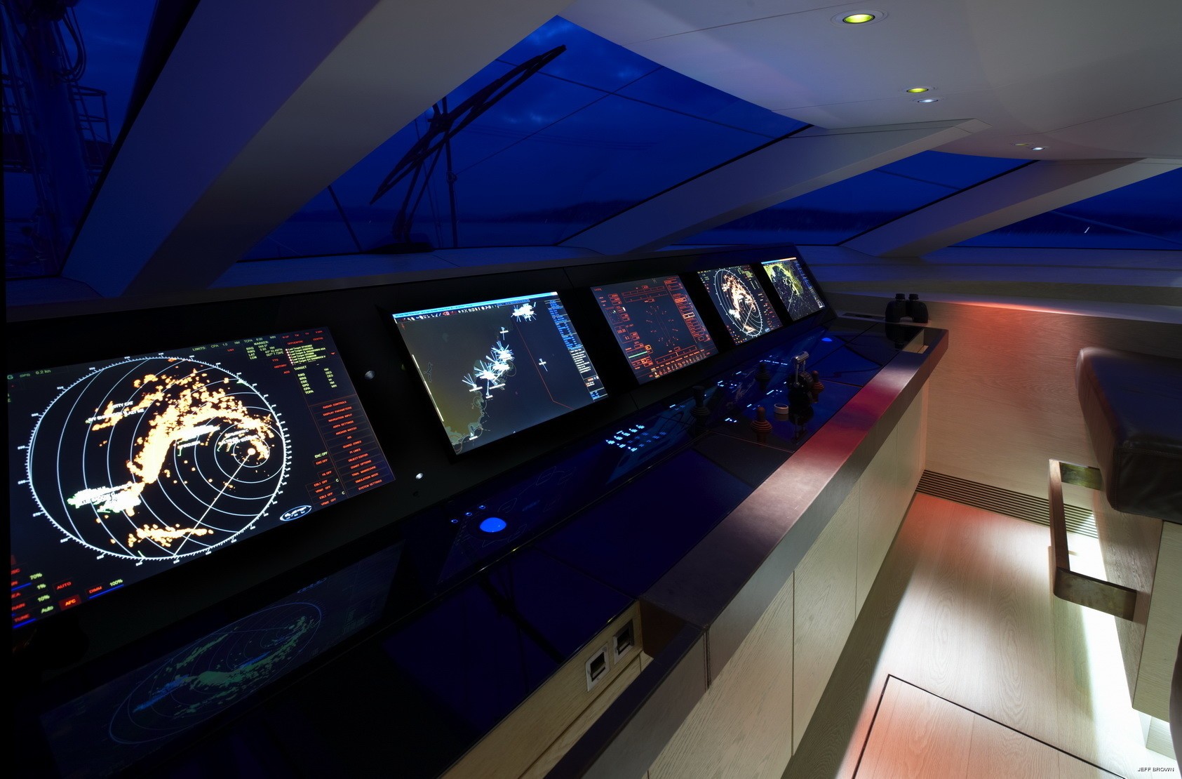 Interior - 38/41