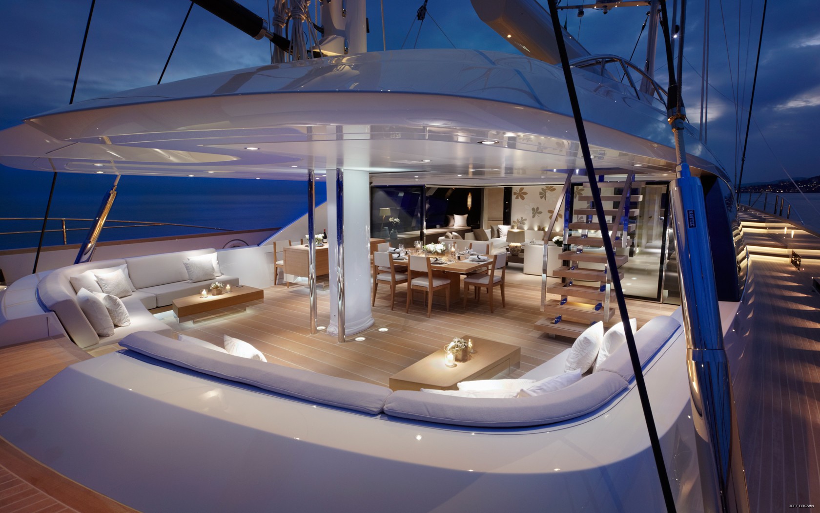 Exterior - 34/39