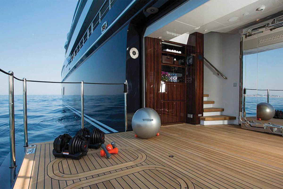 Exterior - 26/27