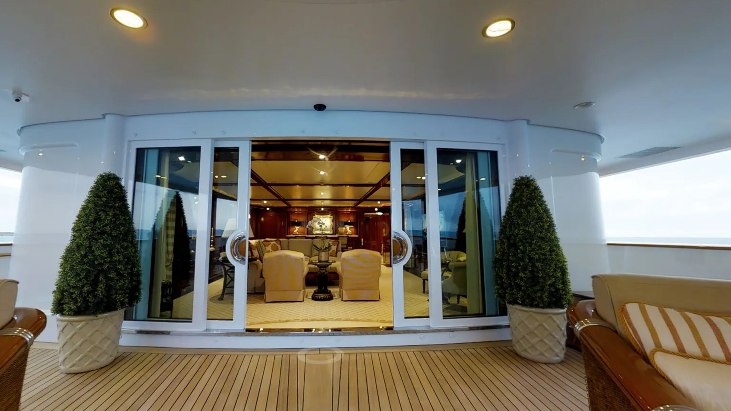Exterior - 21/25