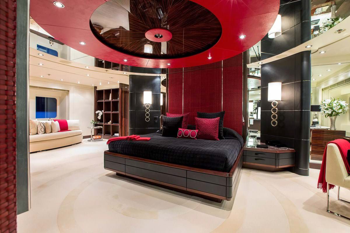 Interior - 18/33