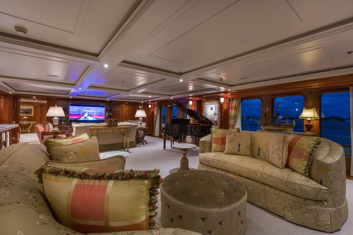 Interior - 0/26