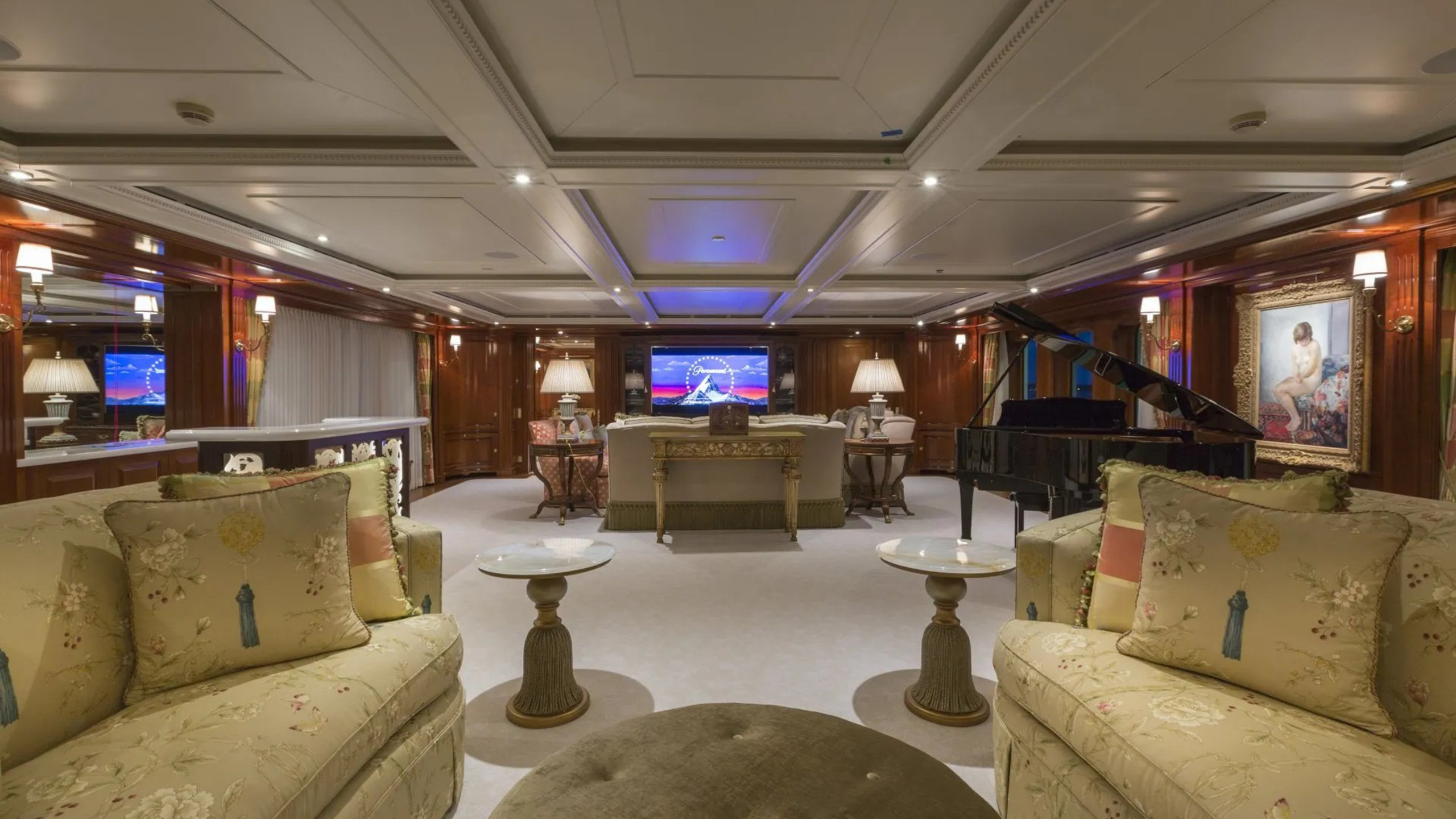 Interior - 1/26