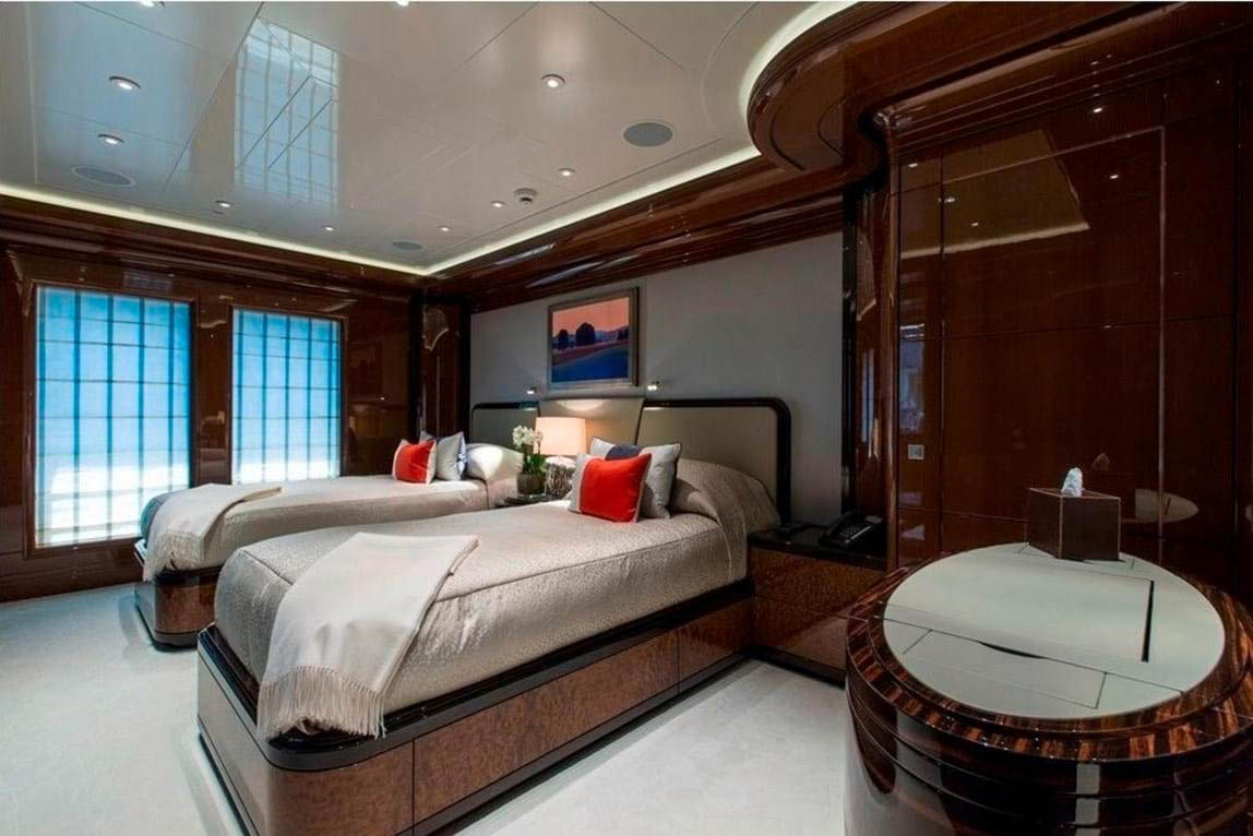 Interior - 18/26