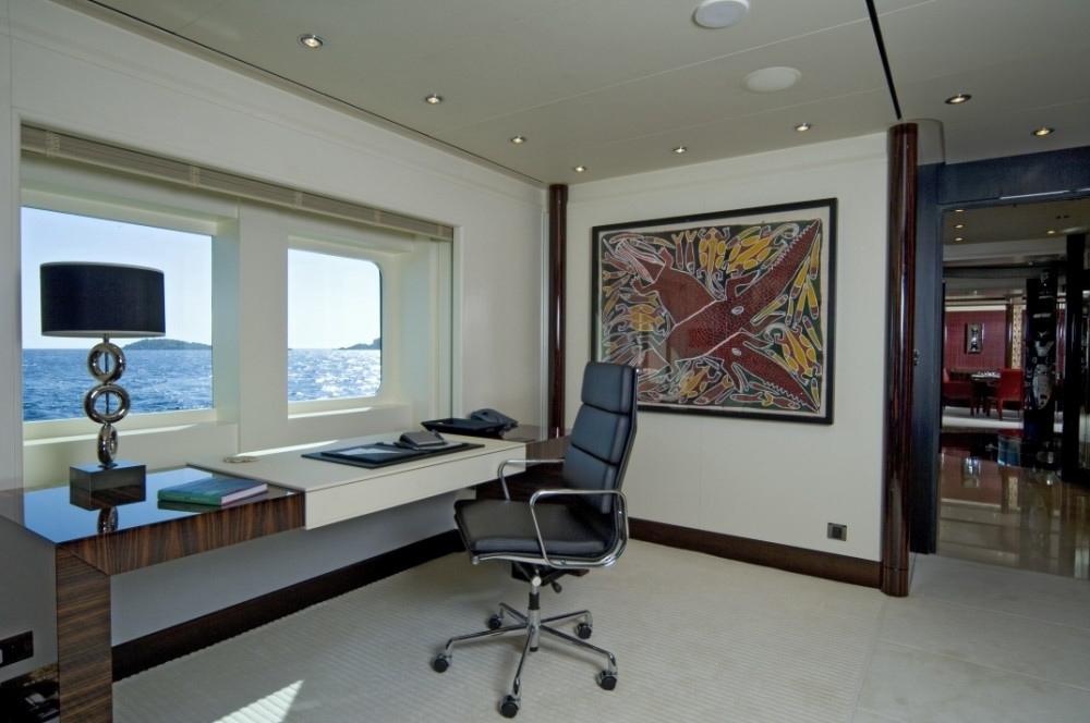 Interior - 27/33