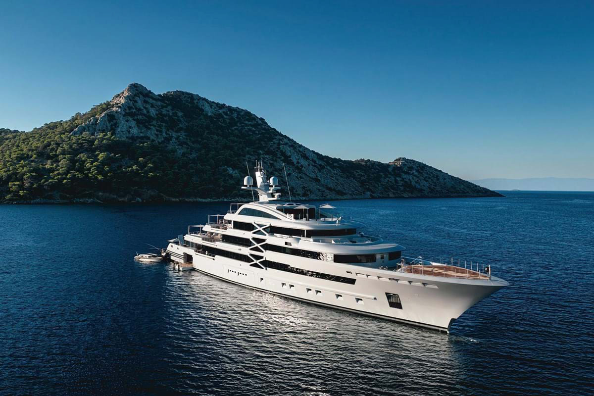 Exterior - 4/34