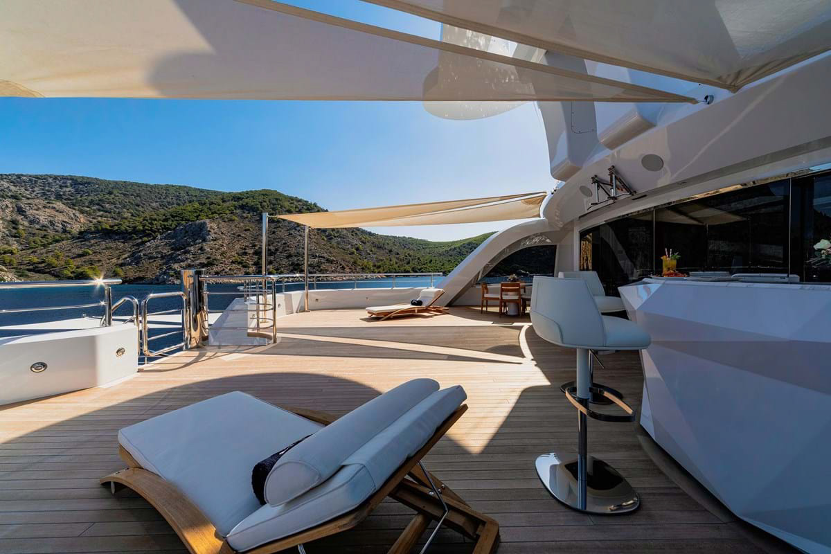 Exterior - 32/34